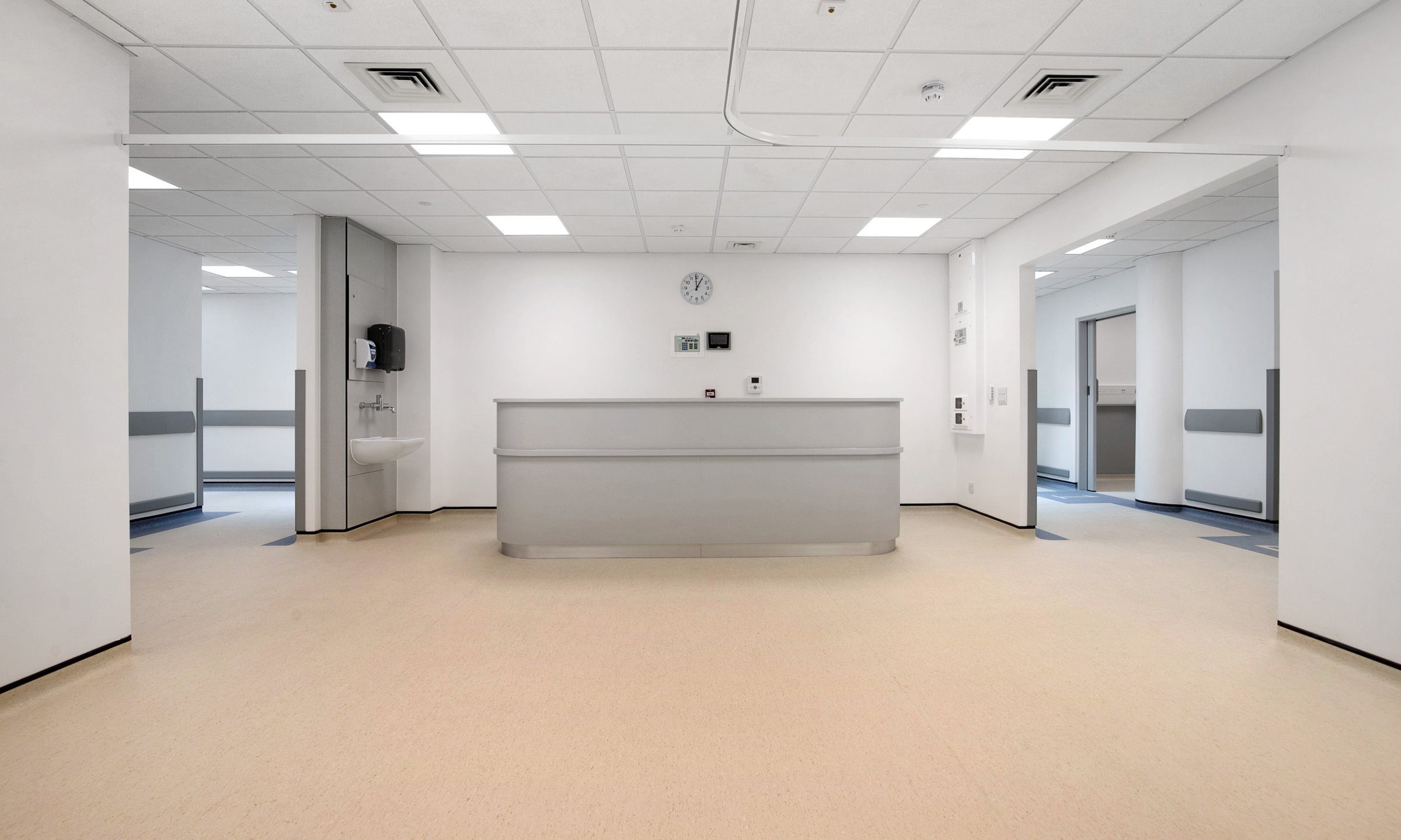 Central Middlesex Hospital – Endoscopy, photograph 1 of 4