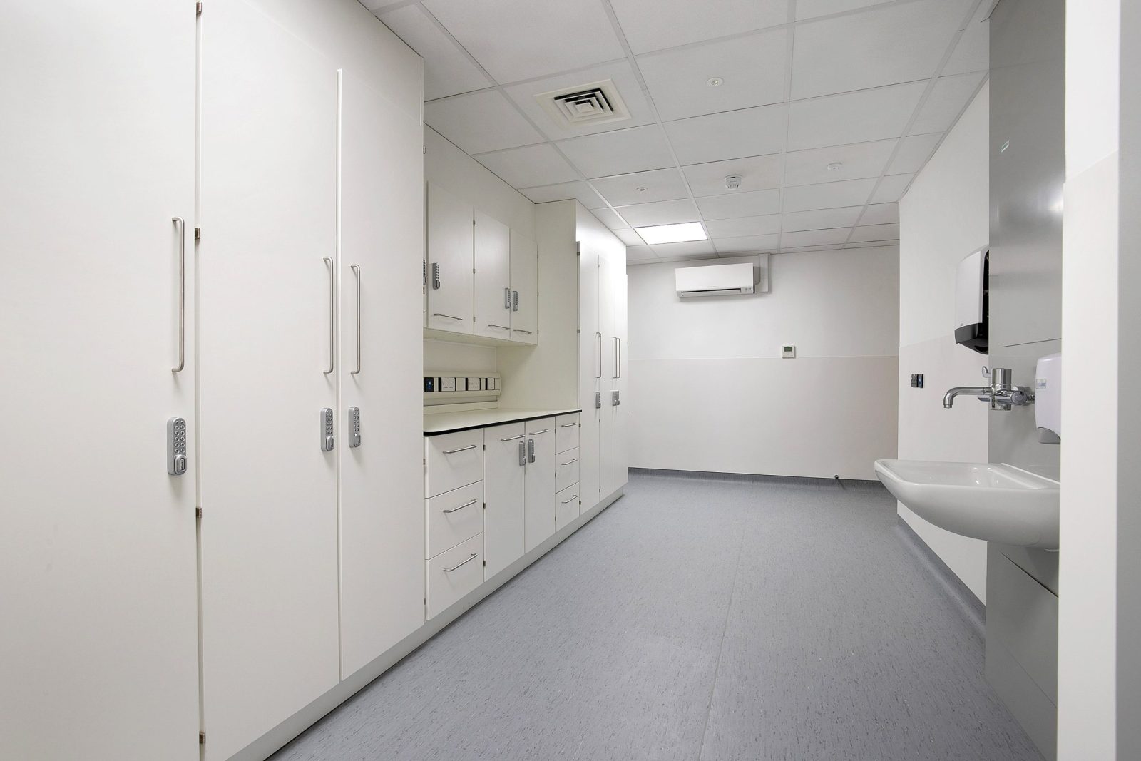 Medway Hospital – Ruby Ward, photograph 6 of 6
