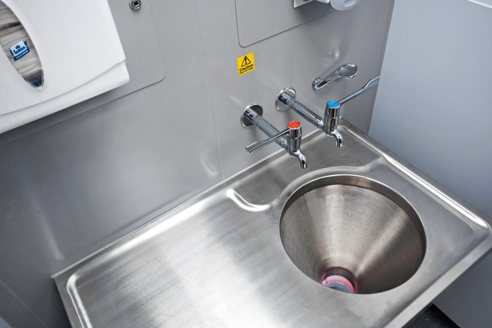 Broomfield Hospital – UTC Ward, photograph 8 of 8