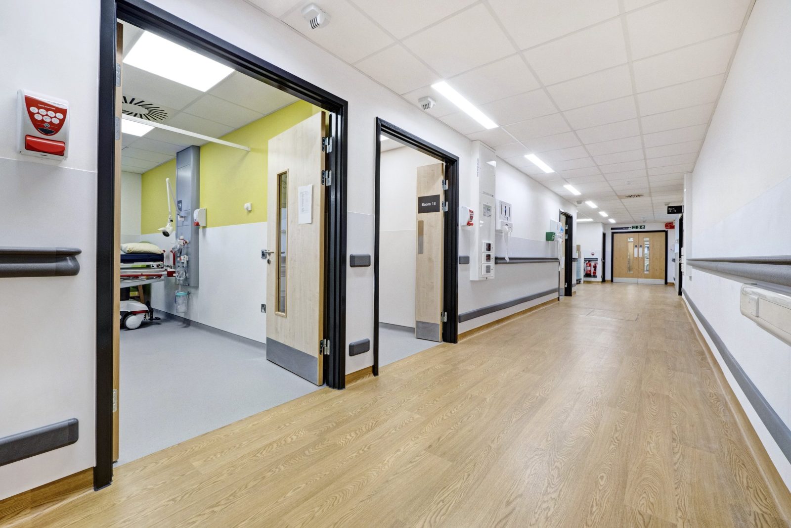 Barnet Hospital – Acute Medical Unit, photograph 11 of 18