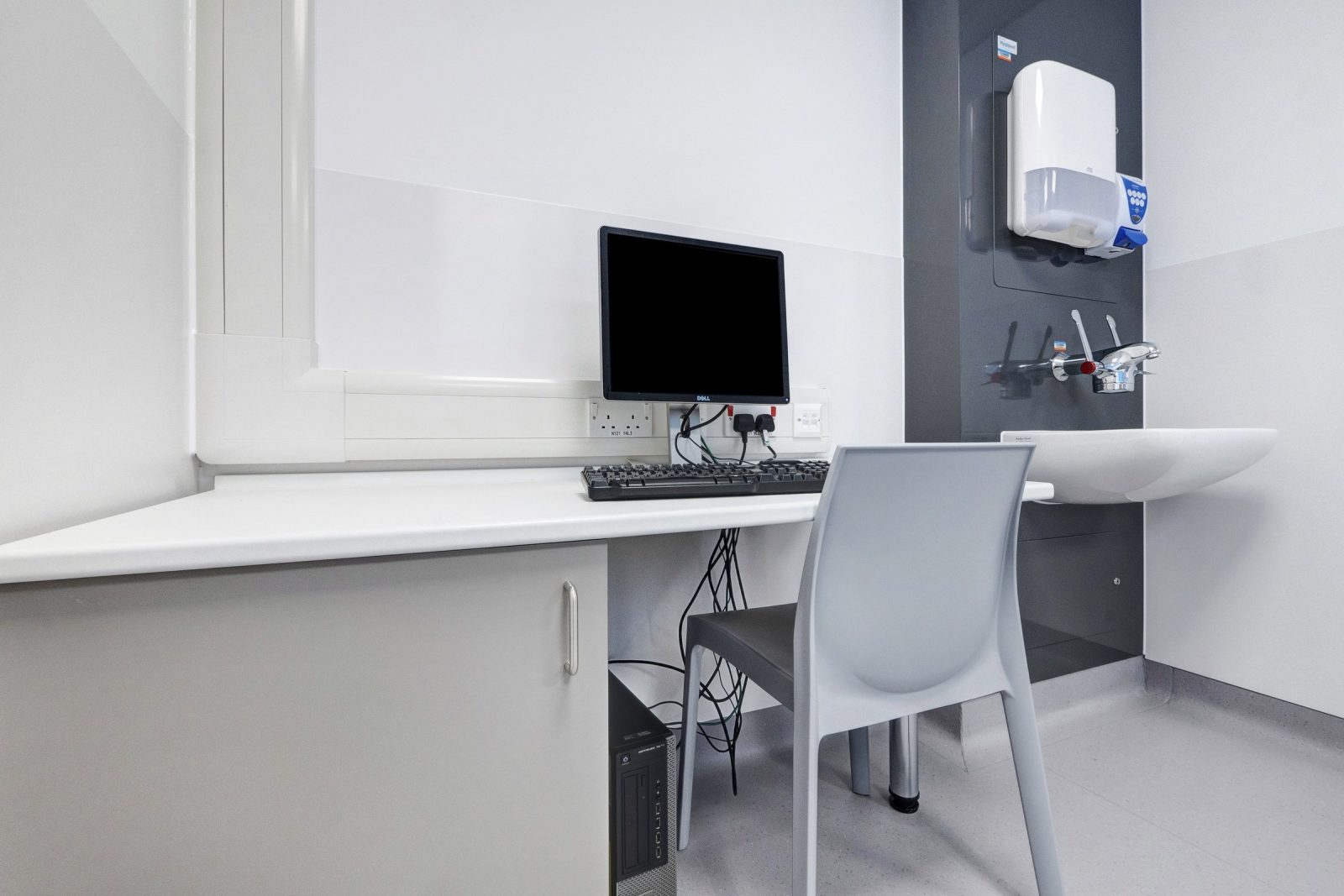 Barnet Hospital – Acute Medical Unit, photograph 15 of 18