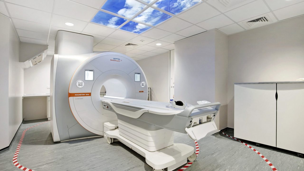 North Middlesex University Hospital – MRI, photograph 1 of 6