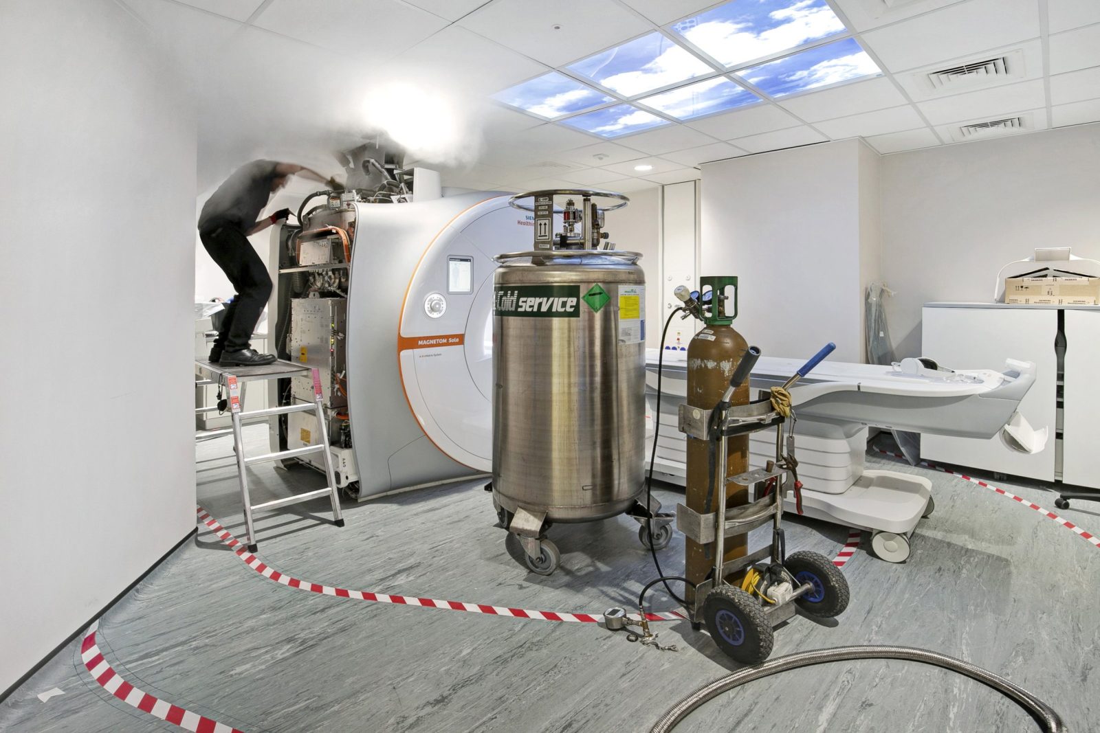 North Middlesex University Hospital – MRI, photograph 5 of 6